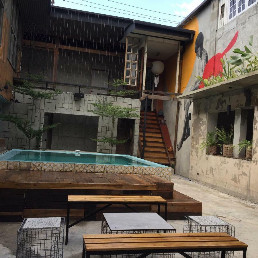 더 플라잉 피시 호스텔 세부 외부 사진